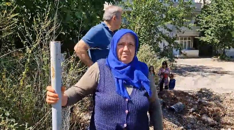 Ereğlili arsa sahibi 60 dairenin ulaşım yolunu kapattı, yaşlılar çıkamıyor 6